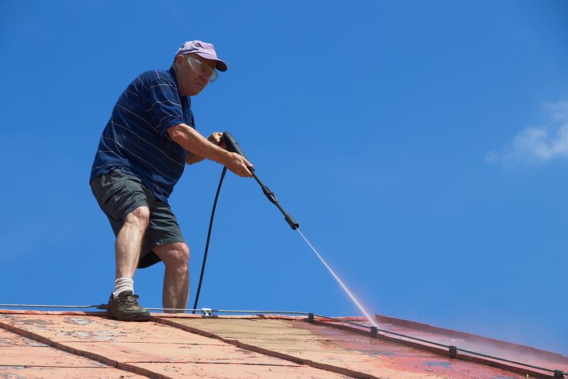Metal Roof Cleaning in Vancouver, WA